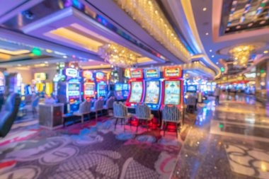 e200m slot Mobile Site in landscape mode showing full betting layout and live dealer video