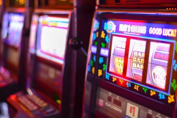 e200m slot featured game showcase